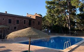 Masia de San Juan - castillo con piscina en plena Sierra Calderona
